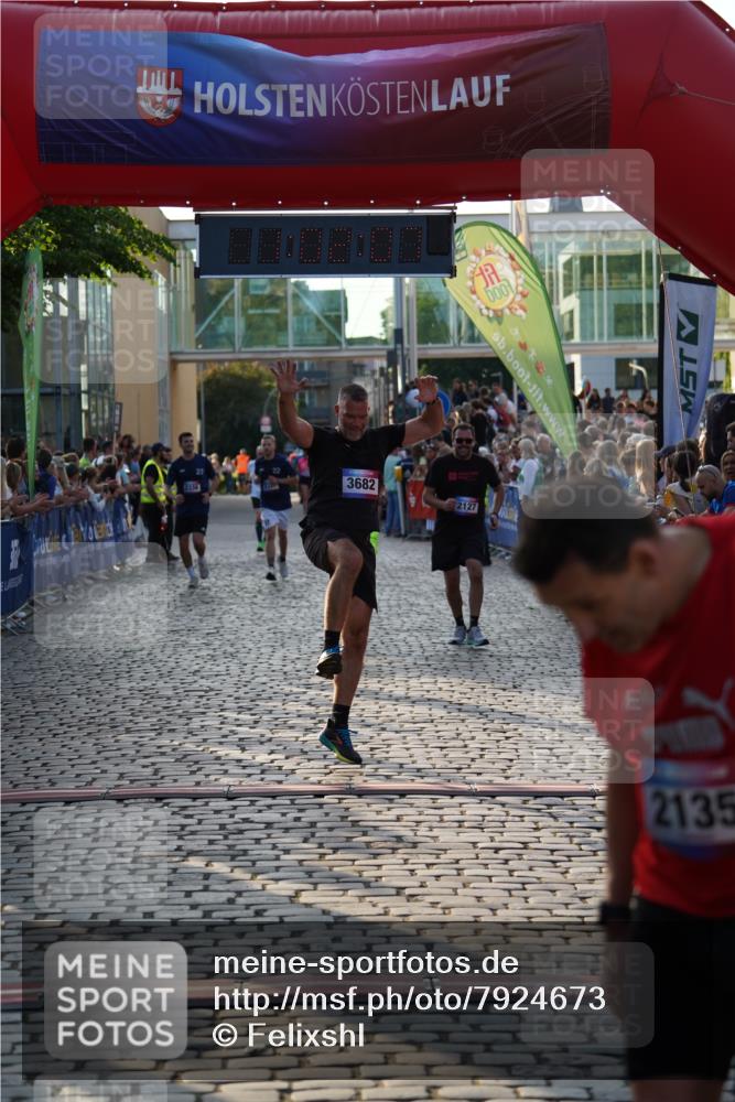 13.06.2025 - Holstenköstenlauf Felixshl http://msf.ph/oto/7924673 13.06.2025 20:02:06 Laufen 2078, 2127, 2336, 2337, 3682 meine-sportfotos.de