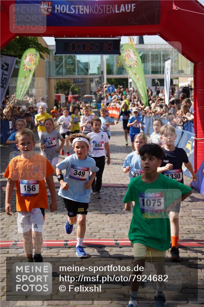 13.06.2025 - Holstenköstenlauf Felixshl http://msf.ph/oto/7924682 13.06.2025 16:21:17 Laufen 8, 54, 156, 161, 335, 349, 350, 362, 471, 477, 485, 557, 613, 617, 733, 749, 882, 884, 893, 990, 1139, 1176, 1330, 1434, 1937 meine-sportfotos.de