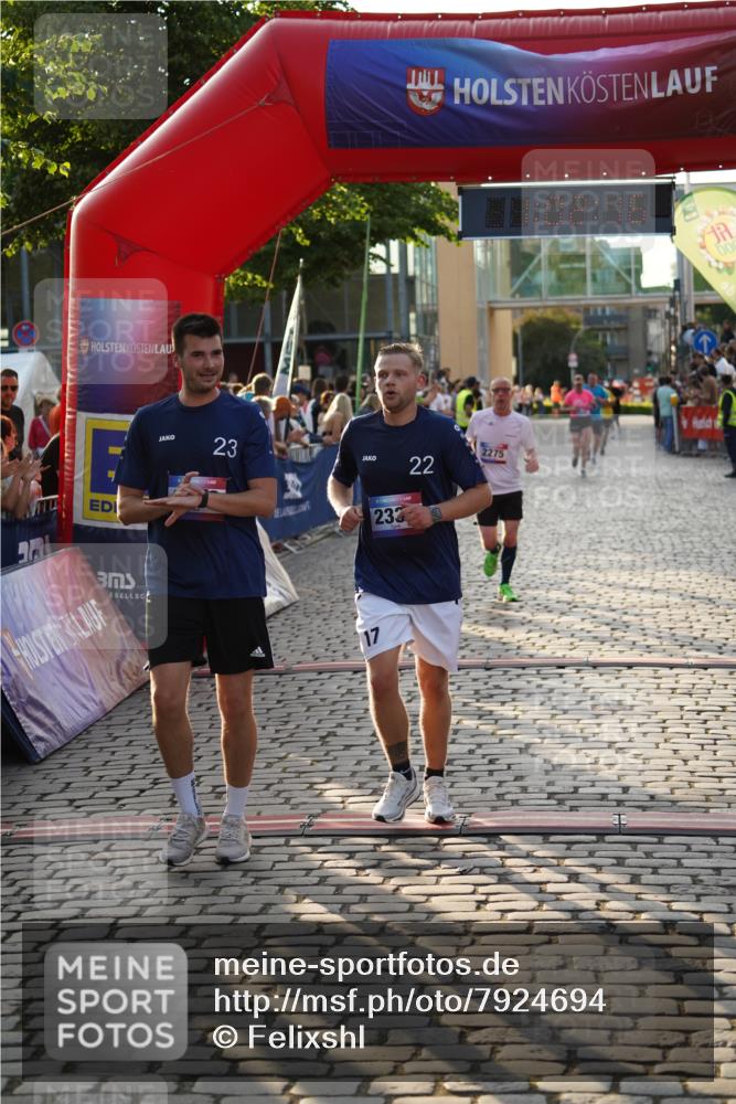 13.06.2025 - Holstenköstenlauf Felixshl http://msf.ph/oto/7924694 13.06.2025 20:02:15 Laufen 2275, 2336, 2337, 2349 meine-sportfotos.de