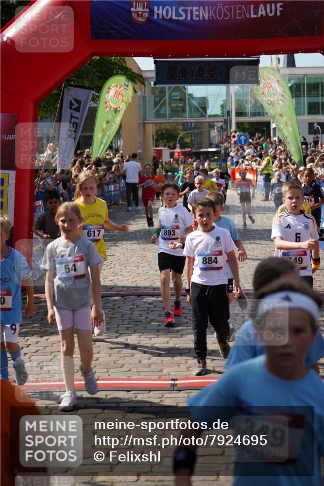 13.06.2025 - Holstenköstenlauf Felixshl http://msf.ph/oto/7924695 13.06.2025 16:21:19 Laufen 8, 54, 161, 335, 350, 362, 471, 477, 485, 557, 613, 617, 733, 749, 882, 884, 893, 990, 1072, 1139, 1176, 1434, 1937 meine-sportfotos.de