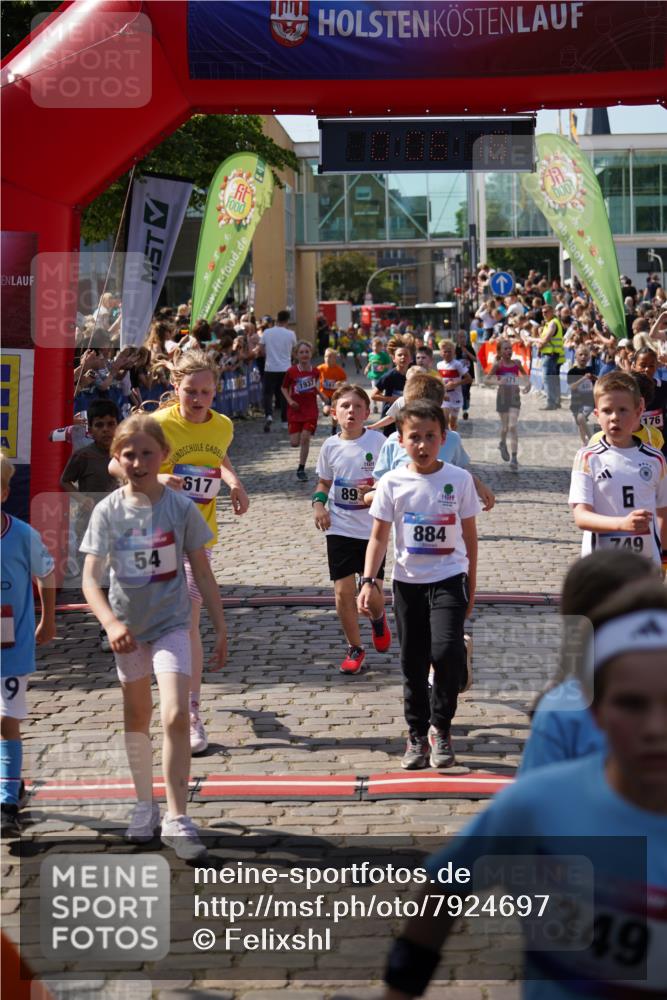 13.06.2025 - Holstenköstenlauf Felixshl http://msf.ph/oto/7924697 13.06.2025 16:21:20 Laufen 8, 54, 161, 335, 350, 362, 471, 477, 485, 557, 613, 617, 733, 749, 882, 884, 893, 990, 1072, 1139, 1176, 1434, 1937 meine-sportfotos.de
