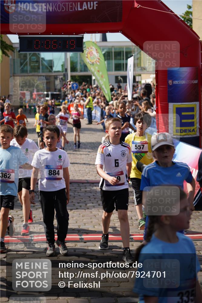 13.06.2025 - Holstenköstenlauf Felixshl http://msf.ph/oto/7924701 13.06.2025 16:21:21 Laufen 8, 54, 161, 350, 362, 471, 477, 485, 487, 557, 613, 617, 733, 749, 882, 893, 990, 1072, 1139, 1176, 1434, 1937 meine-sportfotos.de