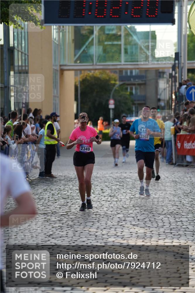 13.06.2025 - Holstenköstenlauf Felixshl http://msf.ph/oto/7924712 13.06.2025 20:02:19 Laufen 2202, 2275, 2349, 3075 meine-sportfotos.de