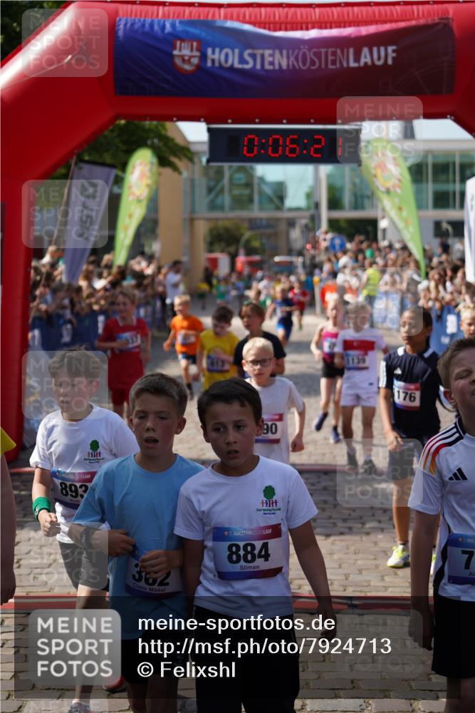 13.06.2025 - Holstenköstenlauf Felixshl http://msf.ph/oto/7924713 13.06.2025 16:21:22 Laufen 8, 161, 362, 471, 477, 485, 487, 557, 613, 617, 733, 749, 877, 893, 990, 1072, 1139, 1176, 1434, 1937 meine-sportfotos.de