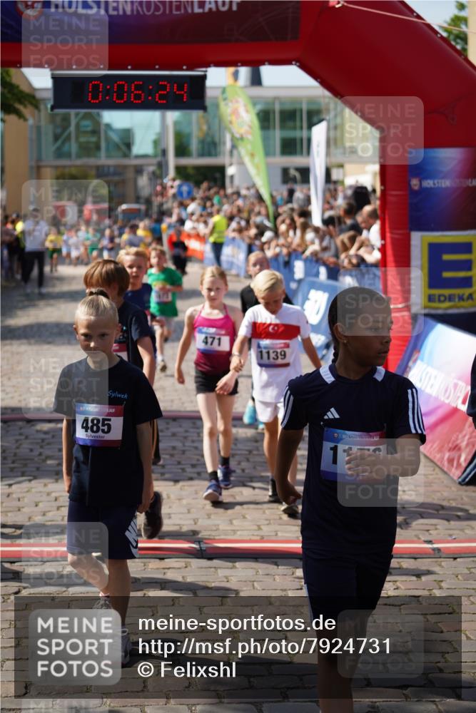13.06.2025 - Holstenköstenlauf Felixshl http://msf.ph/oto/7924731 13.06.2025 16:21:25 Laufen 161, 471, 477, 484, 485, 487, 613, 622, 626, 733, 877, 990, 1072, 1134, 1139, 1176, 1228, 1434, 1937 meine-sportfotos.de