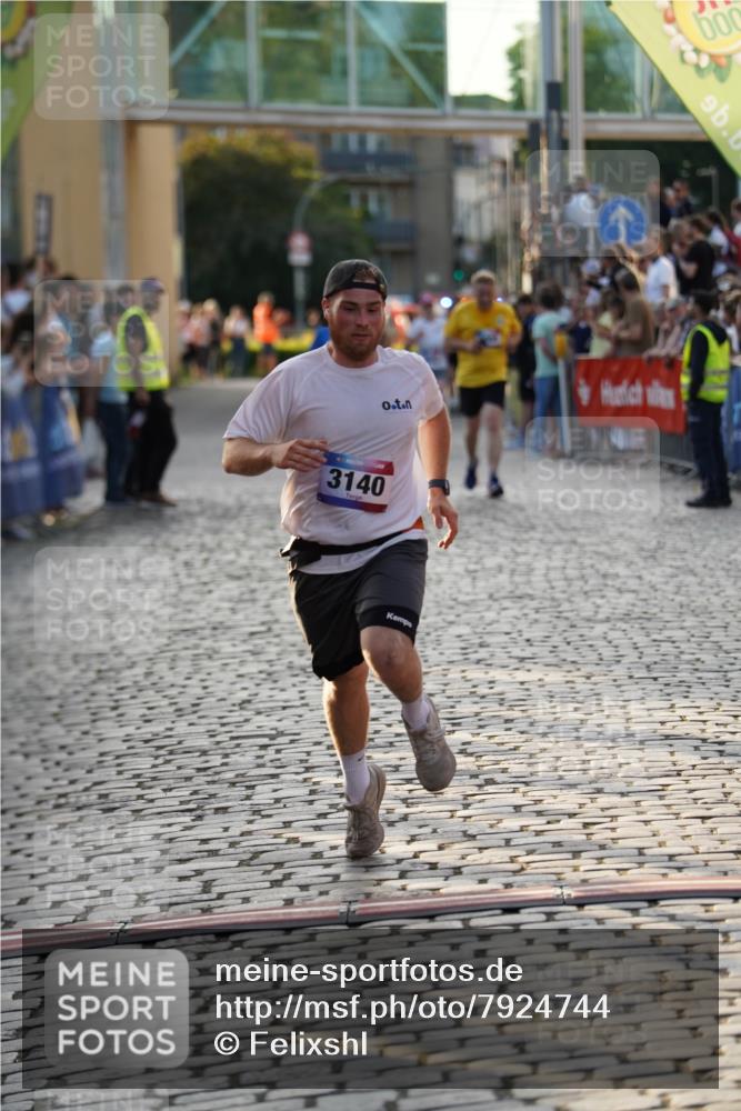 13.06.2025 - Holstenköstenlauf Felixshl http://msf.ph/oto/7924744 13.06.2025 20:02:41 Laufen 3068, 3140 meine-sportfotos.de