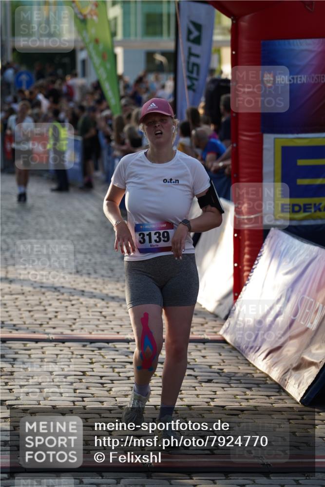 13.06.2025 - Holstenköstenlauf Felixshl http://msf.ph/oto/7924770 13.06.2025 20:02:53 Laufen 3068, 3113, 3139, 3942, 3951, 3953 meine-sportfotos.de