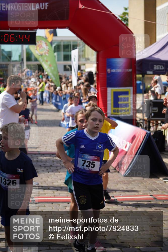 13.06.2025 - Holstenköstenlauf Felixshl http://msf.ph/oto/7924833 13.06.2025 16:21:46 Laufen 6, 104, 111, 120, 219, 472, 493, 623, 627, 742, 753, 875, 876, 894, 982, 1173, 1223, 1224, 1282, 1335, 1847, 1931 meine-sportfotos.de