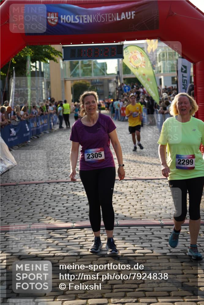 13.06.2025 - Holstenköstenlauf Felixshl http://msf.ph/oto/7924838 13.06.2025 20:03:22 Laufen 2132, 2134, 2299, 2305, 3067, 3758 meine-sportfotos.de