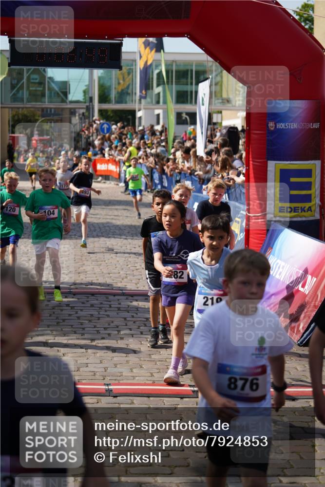 13.06.2025 - Holstenköstenlauf Felixshl http://msf.ph/oto/7924853 13.06.2025 16:21:51 Laufen 104, 111, 120, 219, 472, 475, 493, 620, 623, 721, 753, 875, 894, 982, 1173, 1177, 1223, 1282, 1325, 1847 meine-sportfotos.de