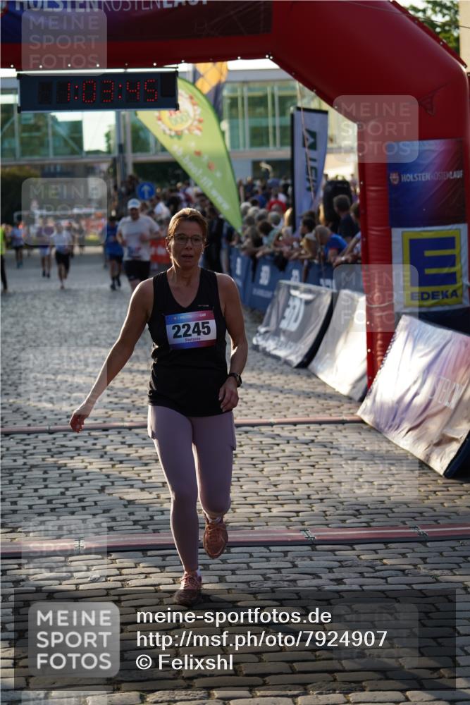 13.06.2025 - Holstenköstenlauf Felixshl http://msf.ph/oto/7924907 13.06.2025 20:03:44 Laufen 2245, 2549, 2570, 3825, 3932 meine-sportfotos.de