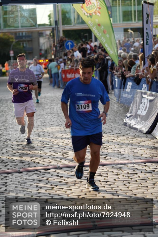 13.06.2025 - Holstenköstenlauf Felixshl http://msf.ph/oto/7924948 13.06.2025 20:03:54 Laufen 2708, 2820, 3109, 3825 meine-sportfotos.de
