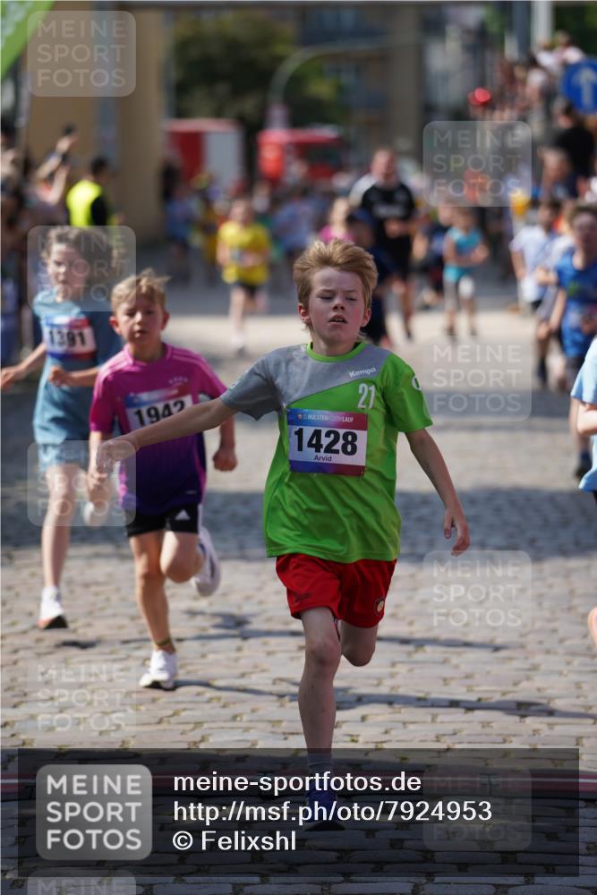 13.06.2025 - Holstenköstenlauf Felixshl http://msf.ph/oto/7924953 13.06.2025 16:22:12 Laufen 14, 345, 752, 754, 992, 996, 1230, 1320, 1391, 1428, 1826, 1942 meine-sportfotos.de