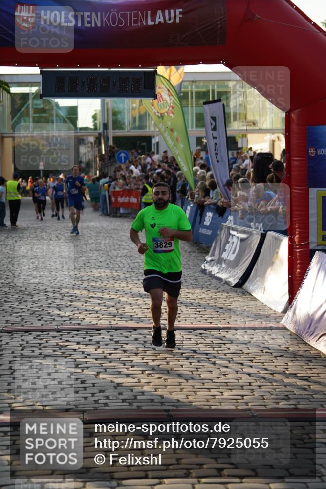 13.06.2025 - Holstenköstenlauf Felixshl http://msf.ph/oto/7925055 13.06.2025 20:04:39 Laufen 3677, 3829 meine-sportfotos.de