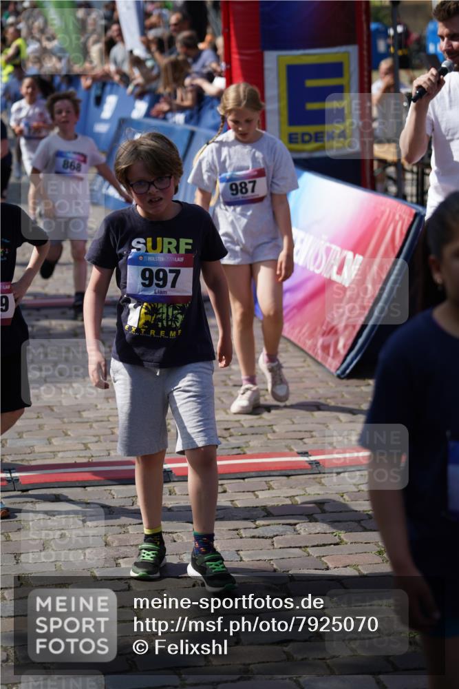 13.06.2025 - Holstenköstenlauf Felixshl http://msf.ph/oto/7925070 13.06.2025 16:22:41 Laufen 45, 50, 123, 125, 214, 225, 347, 354, 489, 606, 720, 868, 869, 881, 886, 887, 890, 895, 987, 991, 997, 1004, 1073, 1138, 1142, 1218, 1336, 1390, 1823, 1866, 1936 meine-sportfotos.de