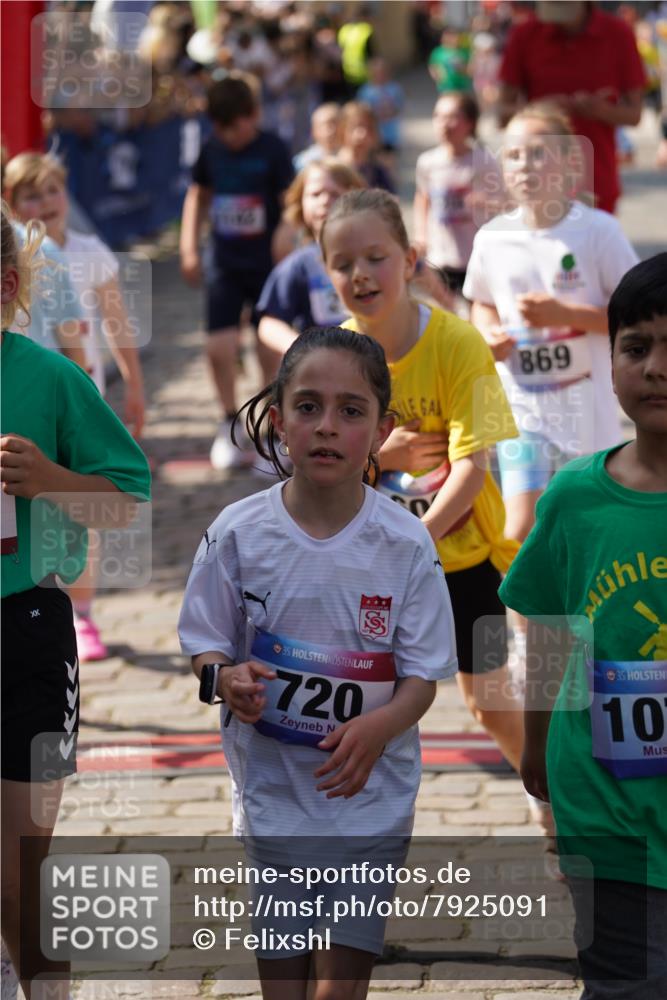 13.06.2025 - Holstenköstenlauf Felixshl http://msf.ph/oto/7925091 13.06.2025 16:22:46 Laufen 45, 50, 123, 125, 214, 225, 347, 354, 606, 608, 720, 869, 880, 881, 886, 887, 991, 1004, 1073, 1138, 1142, 1218, 1336, 1390, 1804, 1823, 1866, 1936 meine-sportfotos.de