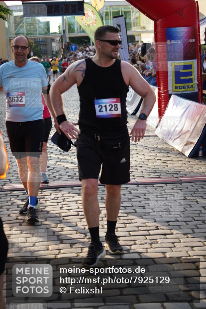 13.06.2025 - Holstenköstenlauf Felixshl http://msf.ph/oto/7925129 13.06.2025 20:05:06 Laufen 2177, 2228, 2987, 3060, 3632, 3960 meine-sportfotos.de