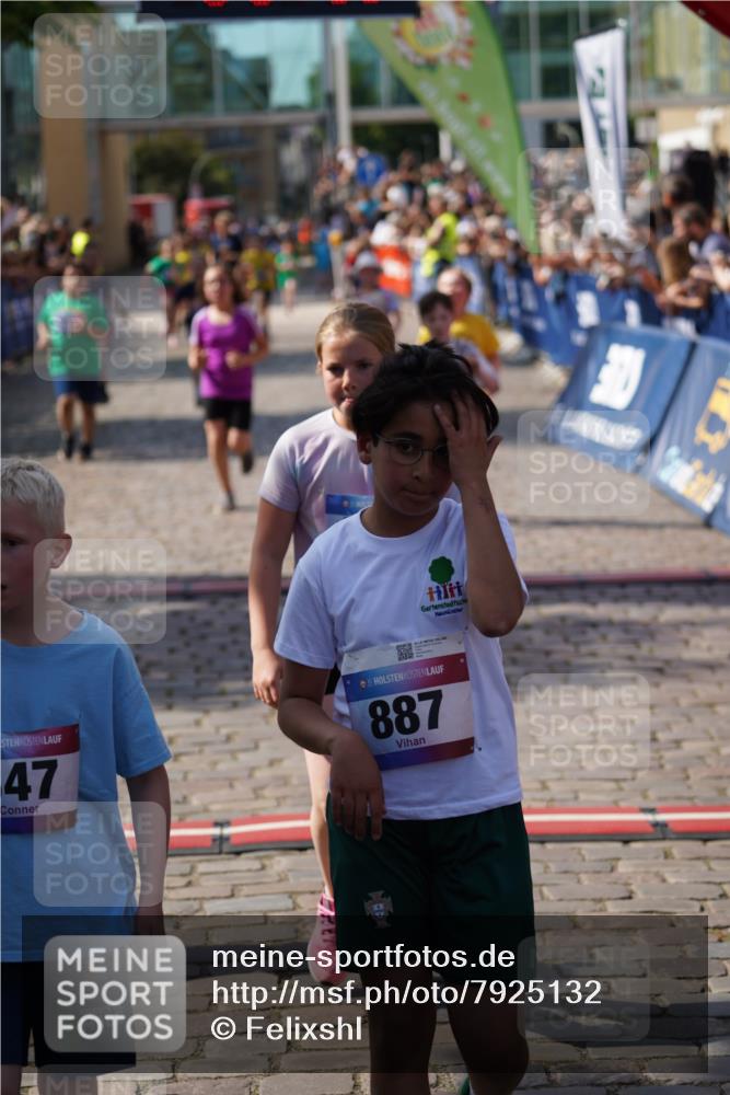 13.06.2025 - Holstenköstenlauf Felixshl http://msf.ph/oto/7925132 13.06.2025 16:22:54 Laufen 109, 603, 608, 612, 621, 880, 1059, 1179, 1276, 1278, 1345, 1394, 1804, 1813 meine-sportfotos.de
