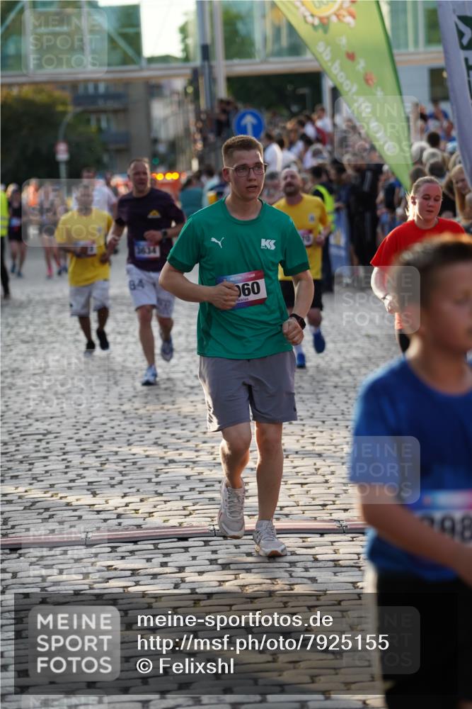 13.06.2025 - Holstenköstenlauf Felixshl http://msf.ph/oto/7925155 13.06.2025 20:05:13 Laufen 2177, 2404, 2987, 3060, 3070, 3072, 3305, 3634, 3790 meine-sportfotos.de