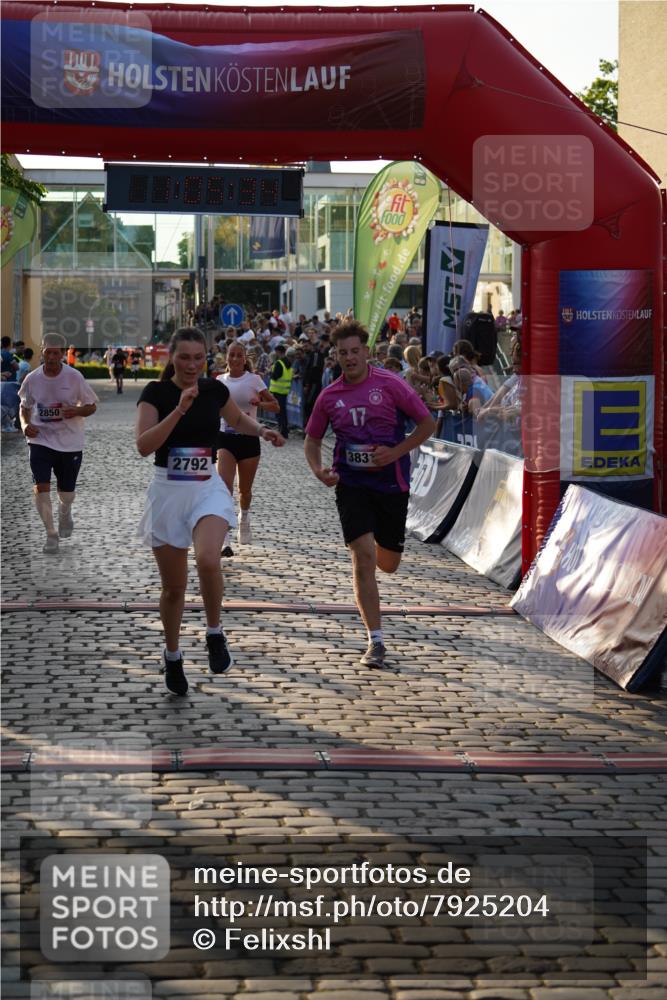 13.06.2025 - Holstenköstenlauf Felixshl http://msf.ph/oto/7925204 13.06.2025 20:05:34 Laufen 2099, 2790, 2792, 2850, 3831 meine-sportfotos.de