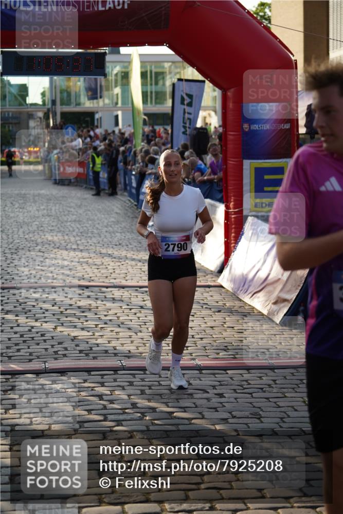 13.06.2025 - Holstenköstenlauf Felixshl http://msf.ph/oto/7925208 13.06.2025 20:05:36 Laufen 2790, 2792, 2850, 3831 meine-sportfotos.de