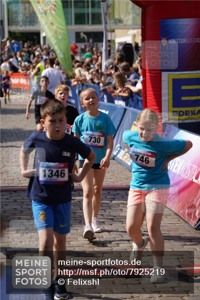13.06.2025 - Holstenköstenlauf Felixshl http://msf.ph/oto/7925219 13.06.2025 16:23:14 Laufen 226, 330, 497, 604, 615, 728, 730, 745, 746, 883, 885, 1076, 1220, 1227, 1229, 1281, 1422, 1423 meine-sportfotos.de