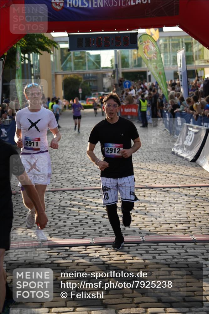 13.06.2025 - Holstenköstenlauf Felixshl http://msf.ph/oto/7925238 13.06.2025 20:05:58 Laufen 2257, 2867, 2911, 2912 meine-sportfotos.de