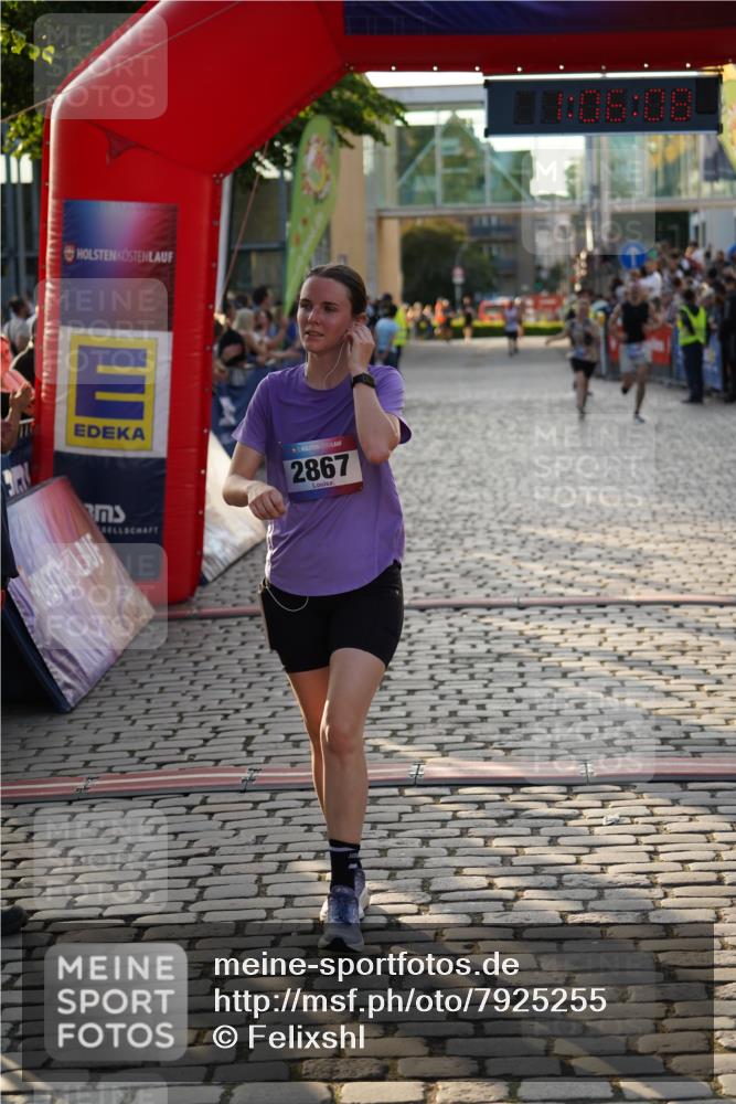 13.06.2025 - Holstenköstenlauf Felixshl http://msf.ph/oto/7925255 13.06.2025 20:06:07 Laufen 2867, 2949, 2950 meine-sportfotos.de