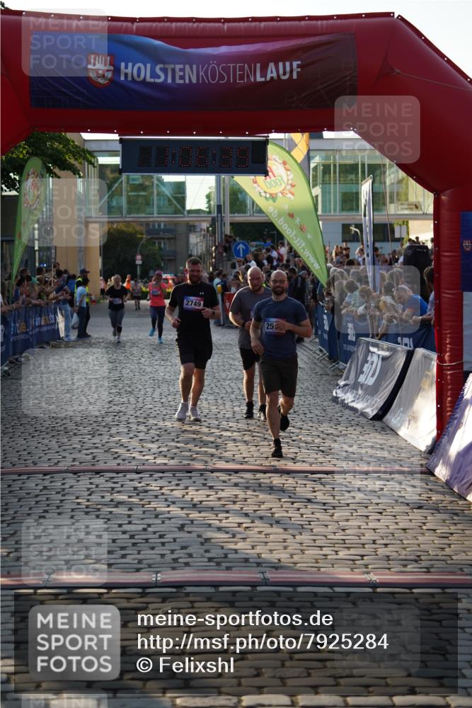 13.06.2025 - Holstenköstenlauf Felixshl http://msf.ph/oto/7925284 13.06.2025 20:06:39 Laufen 2037, 2071, 2072, 2504, 2749, 3234 meine-sportfotos.de