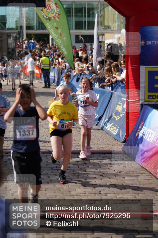 13.06.2025 - Holstenköstenlauf Felixshl http://msf.ph/oto/7925296 13.06.2025 16:23:28 Laufen 221, 359, 483, 616, 725, 750, 870, 988, 1000, 1006, 1337, 1342 meine-sportfotos.de