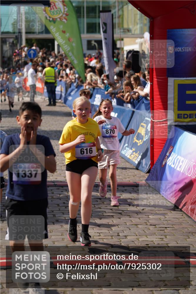13.06.2025 - Holstenköstenlauf Felixshl http://msf.ph/oto/7925302 13.06.2025 16:23:29 Laufen 221, 359, 483, 616, 725, 750, 870, 988, 995, 1000, 1006, 1174, 1327, 1337, 1342 meine-sportfotos.de