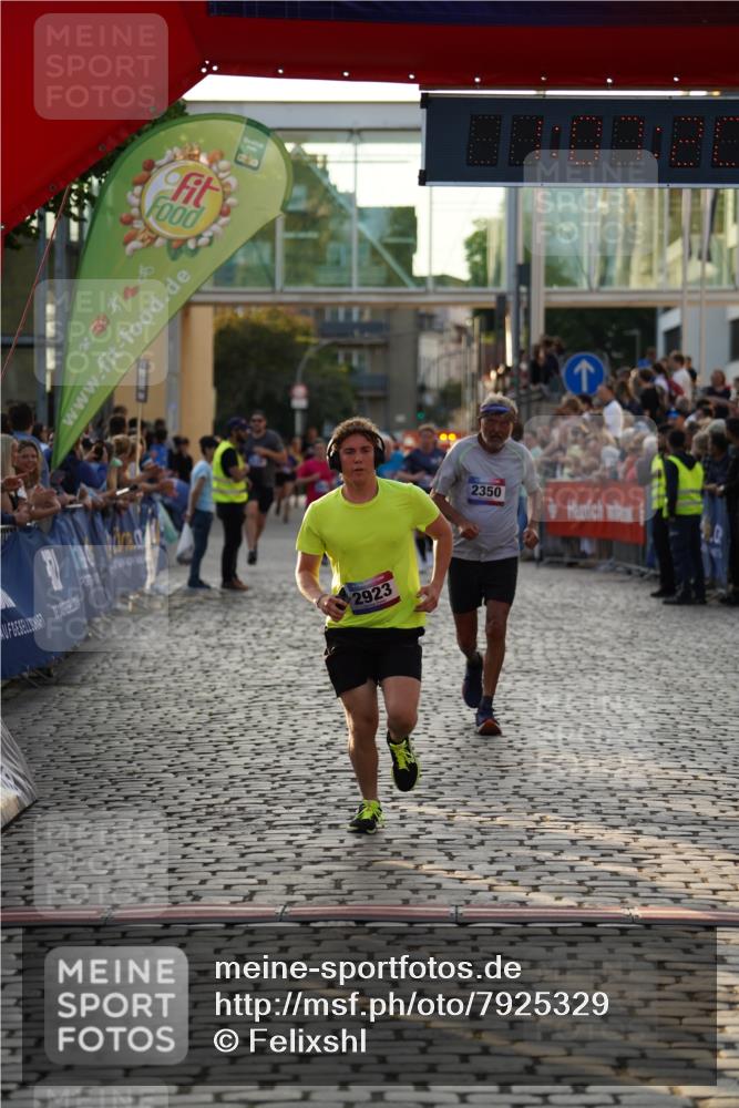 13.06.2025 - Holstenköstenlauf Felixshl http://msf.ph/oto/7925329 13.06.2025 20:07:19 Laufen 2350, 2837, 2923, 3142 meine-sportfotos.de