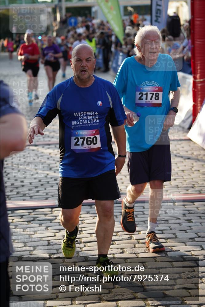 13.06.2025 - Holstenköstenlauf Felixshl http://msf.ph/oto/7925374 13.06.2025 20:07:35 Laufen 2096, 2144, 2178, 2283, 2727, 2760, 3303 meine-sportfotos.de