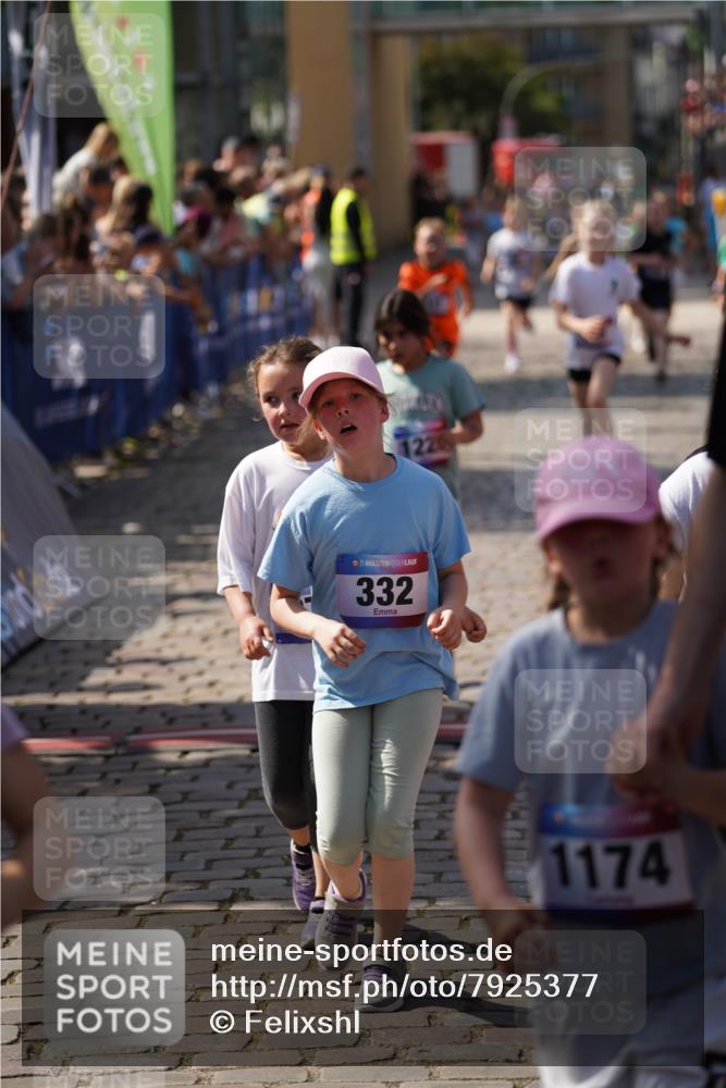 13.06.2025 - Holstenköstenlauf Felixshl http://msf.ph/oto/7925377 13.06.2025 16:23:42 Laufen 163, 332, 336, 337, 480, 727, 741, 756, 878, 879, 989, 998, 1065, 1071, 1180, 1225, 1321, 1329 meine-sportfotos.de