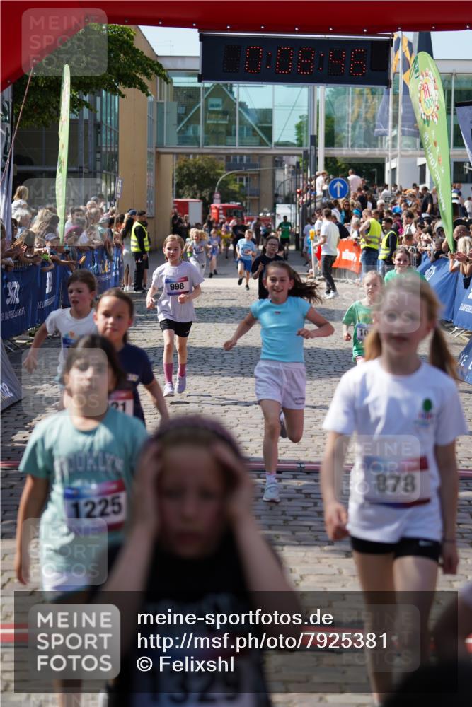 13.06.2025 - Holstenköstenlauf Felixshl http://msf.ph/oto/7925381 13.06.2025 16:23:47 Laufen 480, 490, 727, 741, 878, 998, 1065, 1071, 1180, 1221, 1321, 1426 meine-sportfotos.de