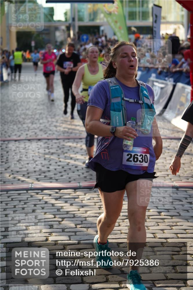 13.06.2025 - Holstenköstenlauf Felixshl http://msf.ph/oto/7925386 13.06.2025 20:07:47 Laufen 2273, 2294, 2368, 2630, 2742, 3181 meine-sportfotos.de