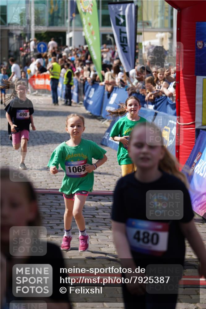 13.06.2025 - Holstenköstenlauf Felixshl http://msf.ph/oto/7925387 13.06.2025 16:23:50 Laufen 480, 490, 727, 998, 1065, 1071, 1180, 1221, 1222, 1321, 1426 meine-sportfotos.de