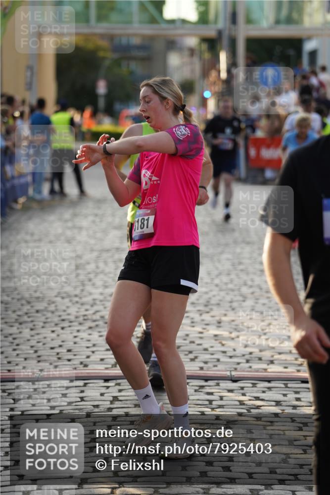 13.06.2025 - Holstenköstenlauf Felixshl http://msf.ph/oto/7925403 13.06.2025 20:07:52 Laufen 2273, 2333, 2368, 2584, 2600, 2601, 2742, 3181 meine-sportfotos.de