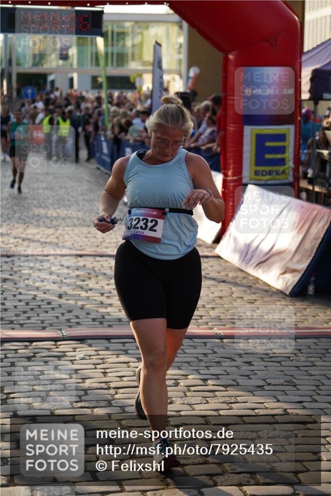 13.06.2025 - Holstenköstenlauf Felixshl http://msf.ph/oto/7925435 13.06.2025 20:08:05 Laufen 3053, 3232, 3761 meine-sportfotos.de