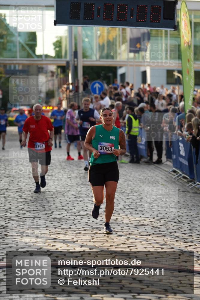 13.06.2025 - Holstenköstenlauf Felixshl http://msf.ph/oto/7925441 13.06.2025 20:08:08 Laufen 2478, 3053, 3761 meine-sportfotos.de