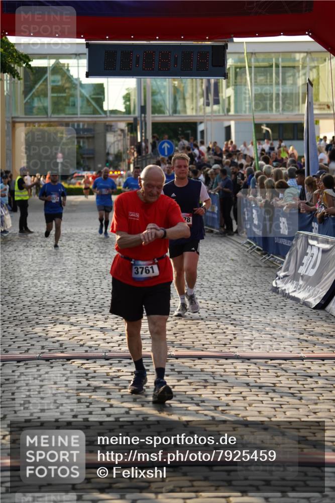13.06.2025 - Holstenköstenlauf Felixshl http://msf.ph/oto/7925459 13.06.2025 20:08:13 Laufen 2478, 3108, 3111, 3114, 3573, 3761 meine-sportfotos.de
