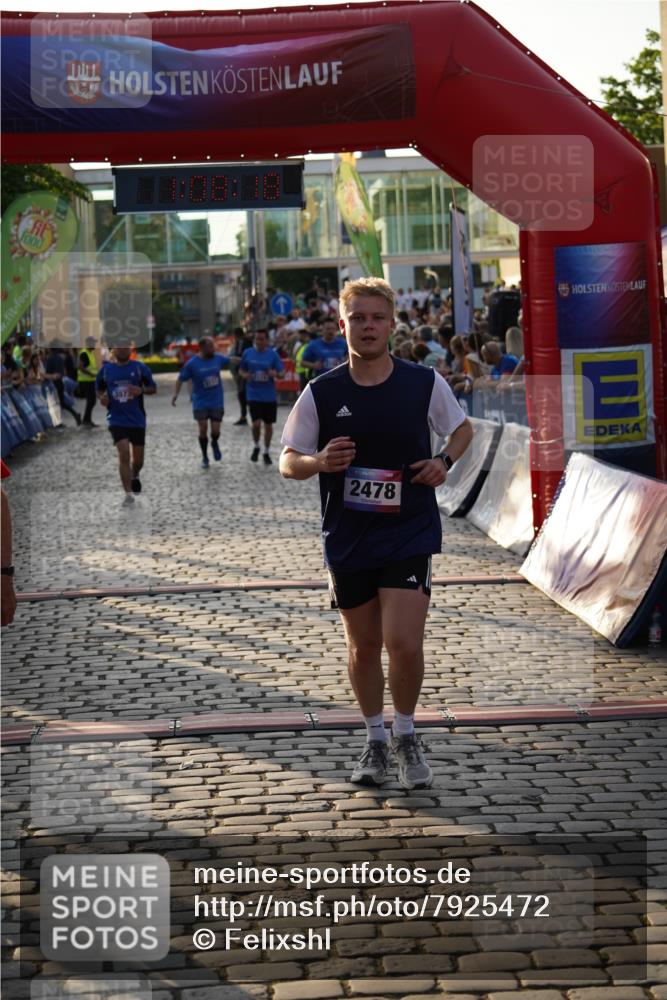 13.06.2025 - Holstenköstenlauf Felixshl http://msf.ph/oto/7925472 13.06.2025 20:08:17 Laufen 2478, 3108, 3111, 3114, 3573 meine-sportfotos.de