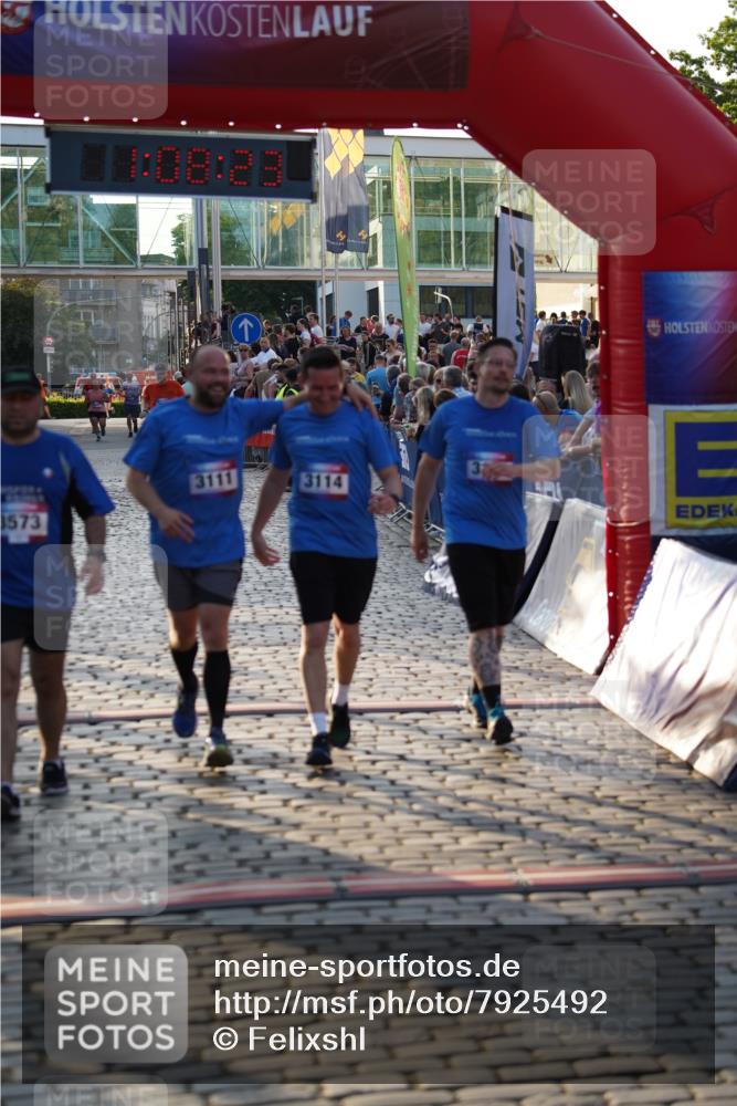 13.06.2025 - Holstenköstenlauf Felixshl http://msf.ph/oto/7925492 13.06.2025 20:08:22 Laufen 2646, 3108, 3111, 3114, 3573 meine-sportfotos.de