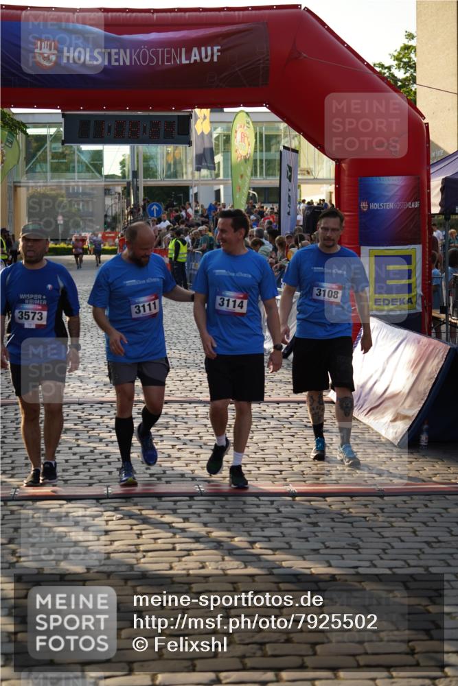 13.06.2025 - Holstenköstenlauf Felixshl http://msf.ph/oto/7925502 13.06.2025 20:08:23 Laufen 2646, 3108, 3111, 3114, 3573 meine-sportfotos.de