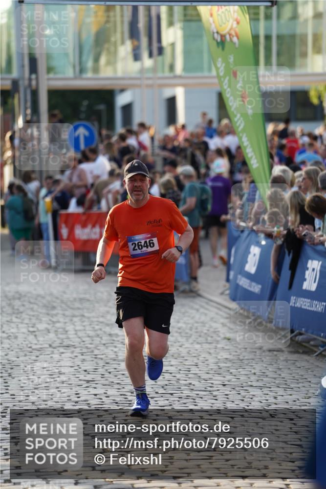 13.06.2025 - Holstenköstenlauf Felixshl http://msf.ph/oto/7925506 13.06.2025 20:08:28 Laufen 2646 meine-sportfotos.de