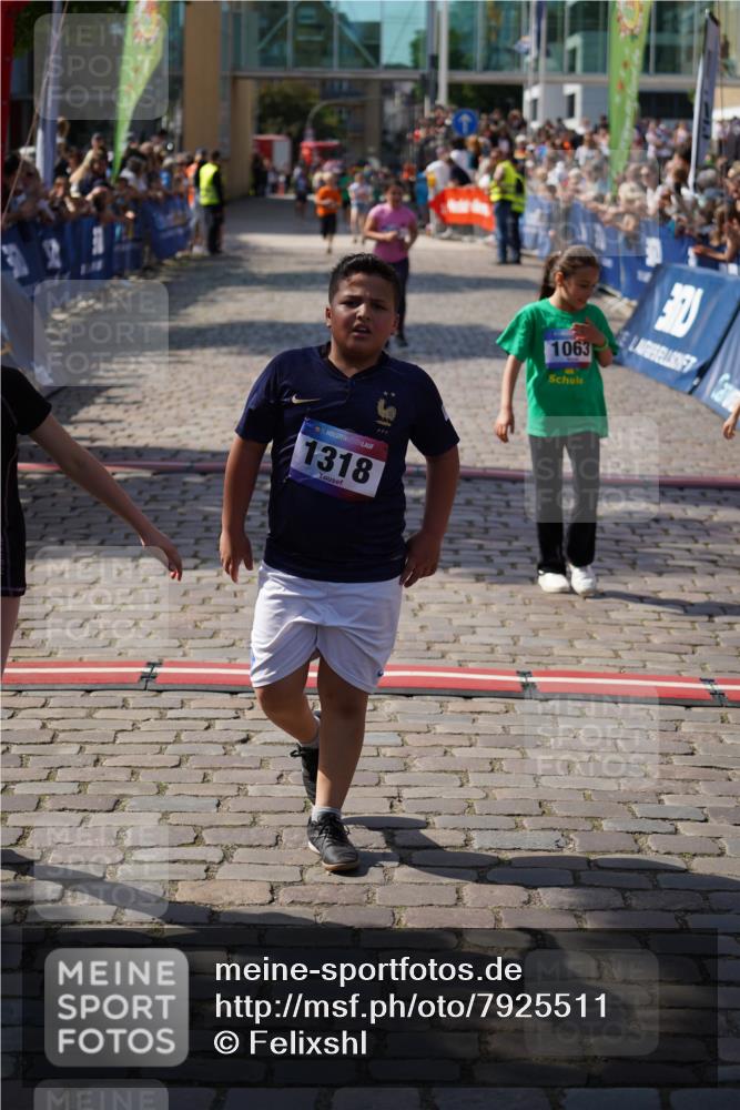 13.06.2025 - Holstenköstenlauf Felixshl http://msf.ph/oto/7925511 13.06.2025 16:24:20 Laufen 165, 719, 1056, 1063, 1318 meine-sportfotos.de