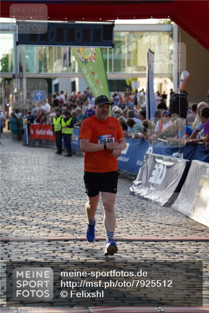 13.06.2025 - Holstenköstenlauf Felixshl http://msf.ph/oto/7925512 13.06.2025 20:08:30 Laufen 2646 meine-sportfotos.de