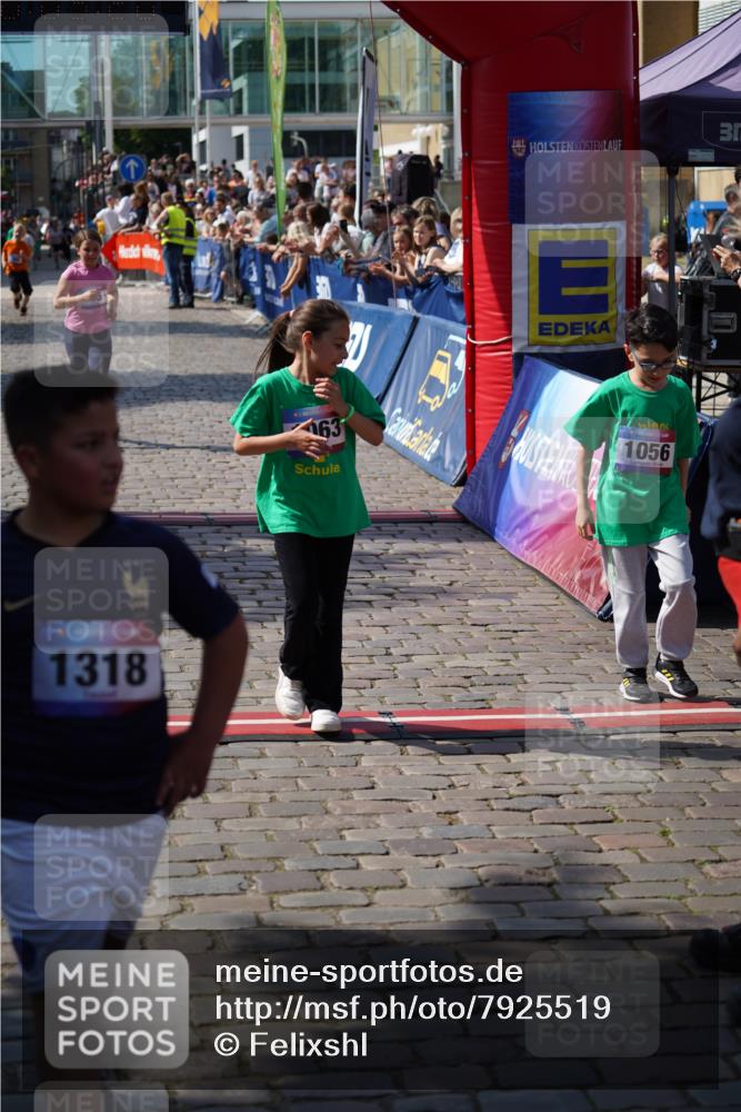 13.06.2025 - Holstenköstenlauf Felixshl http://msf.ph/oto/7925519 13.06.2025 16:24:22 Laufen 165, 719, 1056, 1063 meine-sportfotos.de