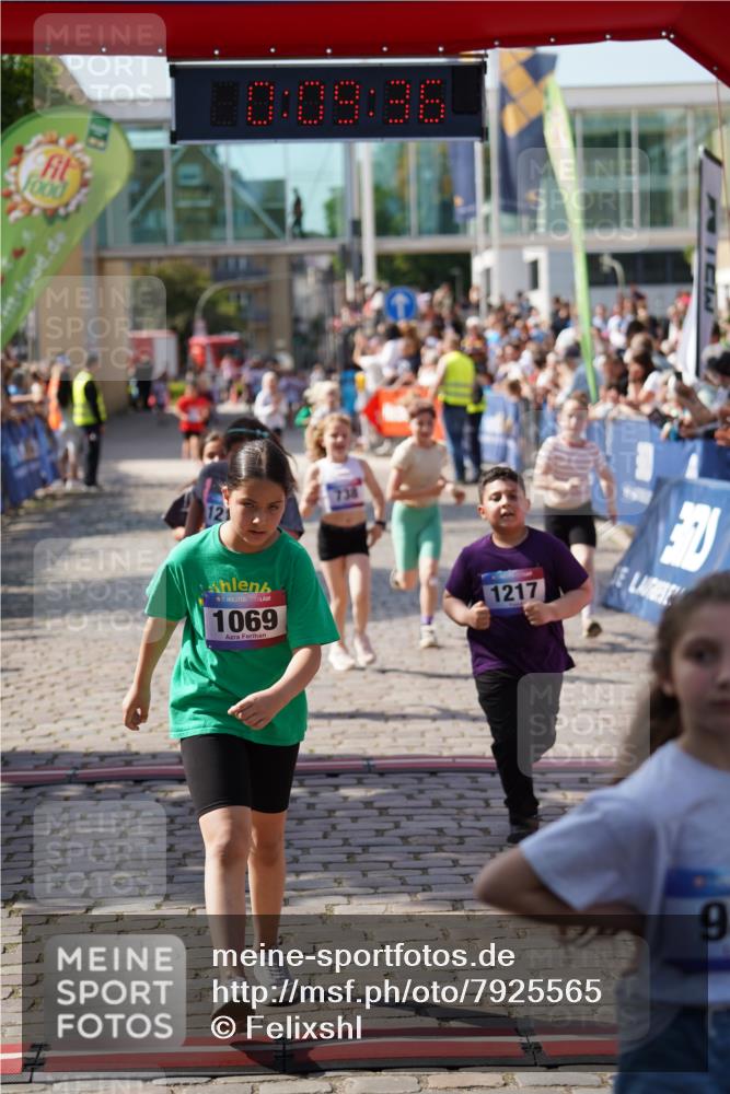 13.06.2025 - Holstenköstenlauf Felixshl http://msf.ph/oto/7925565 13.06.2025 16:24:37 Laufen 734, 738, 985, 986, 1069, 1217, 1219, 1393, 1856, 1880 meine-sportfotos.de