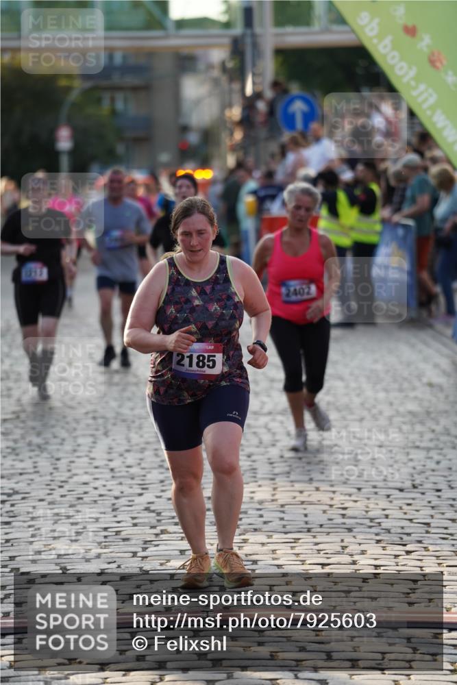 13.06.2025 - Holstenköstenlauf Felixshl http://msf.ph/oto/7925603 13.06.2025 20:09:13 Laufen 2070, 2185, 2212, 2242, 2402, 2805 meine-sportfotos.de